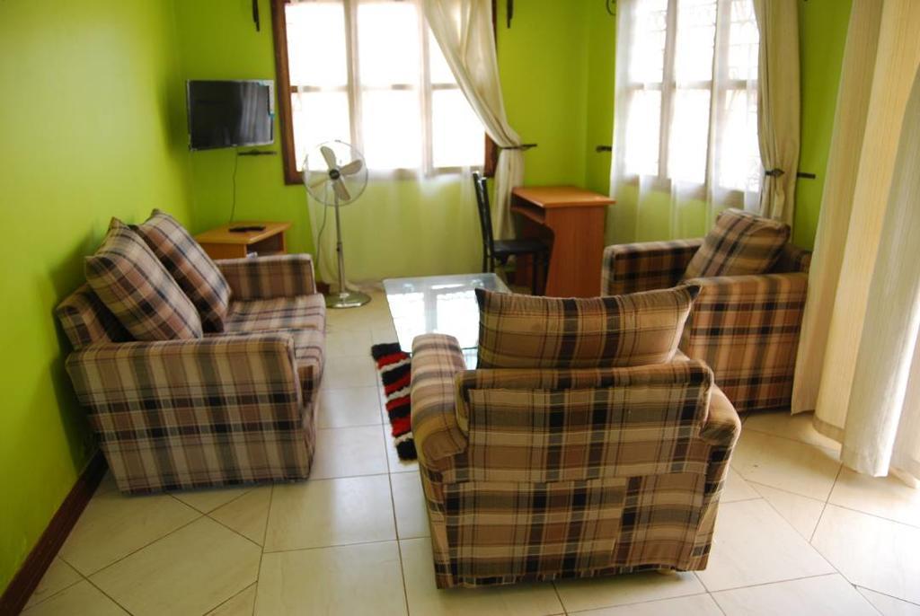 Prestige Resort Cottages Entebbe Exterior foto